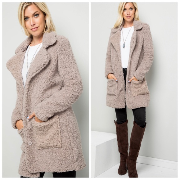 Jackets & Blazers - 5⭐️GREY PLUSH TEDDY SHERPA BUTTON FRONT- Jacket